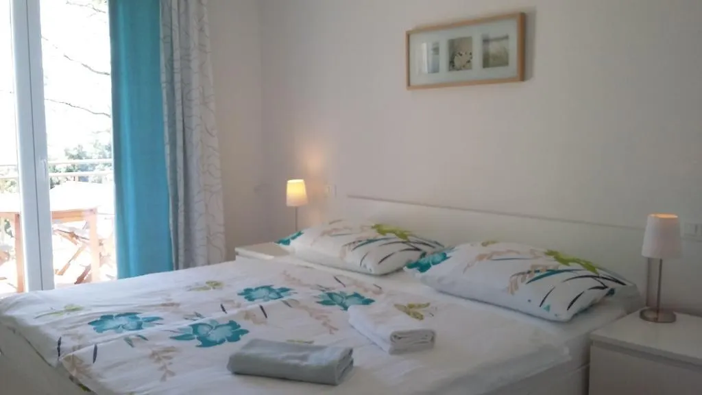 Apartments Sandra Brseč
